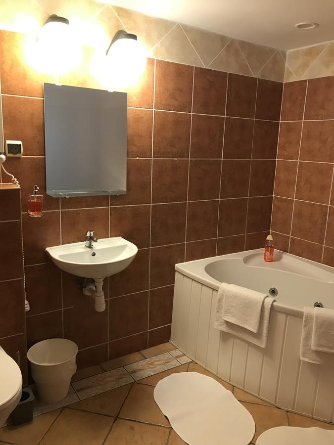 Hotel Villa Rezydent Вроцлав Екстериор снимка